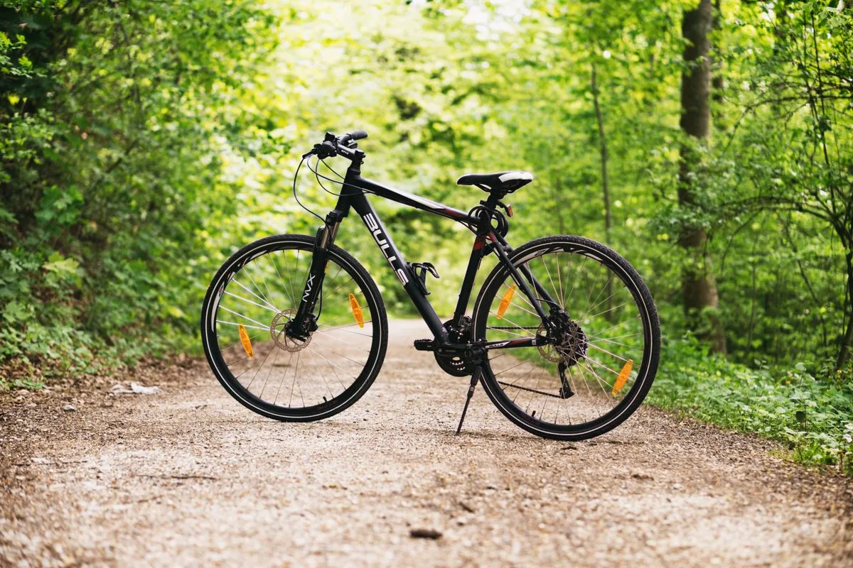 Fahrrad in der Stadt abgestellt