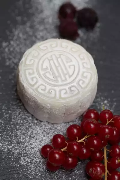 Taro-Mondkuchen als traditionelles Gebäck