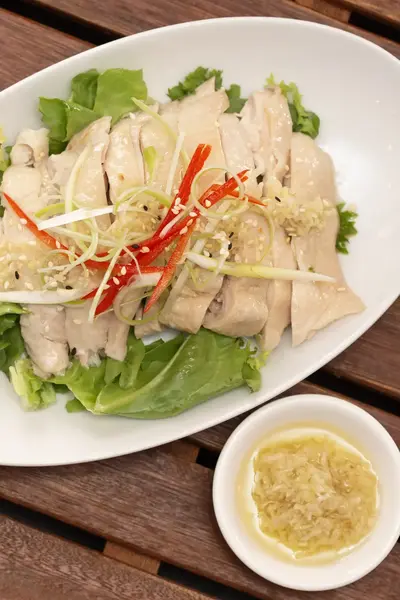 Maishähnchen mit Ingwer als Dim Sum serviert