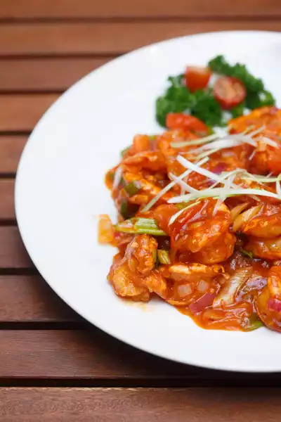Kantonesische Garnelenpfanne mit Ketchup