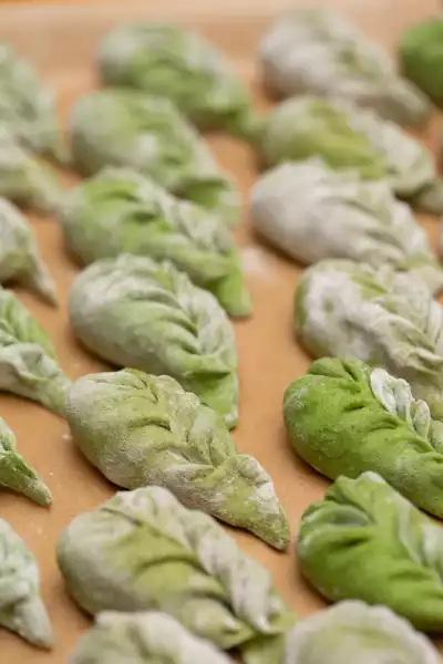 Jiaozi mit Rindfleisch in Nahaufnahme