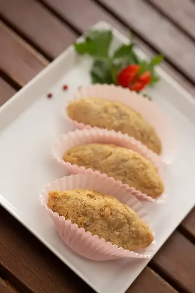 Taro-Bällchen (豆腐芋角) – veganes Dim Sum aus Taro