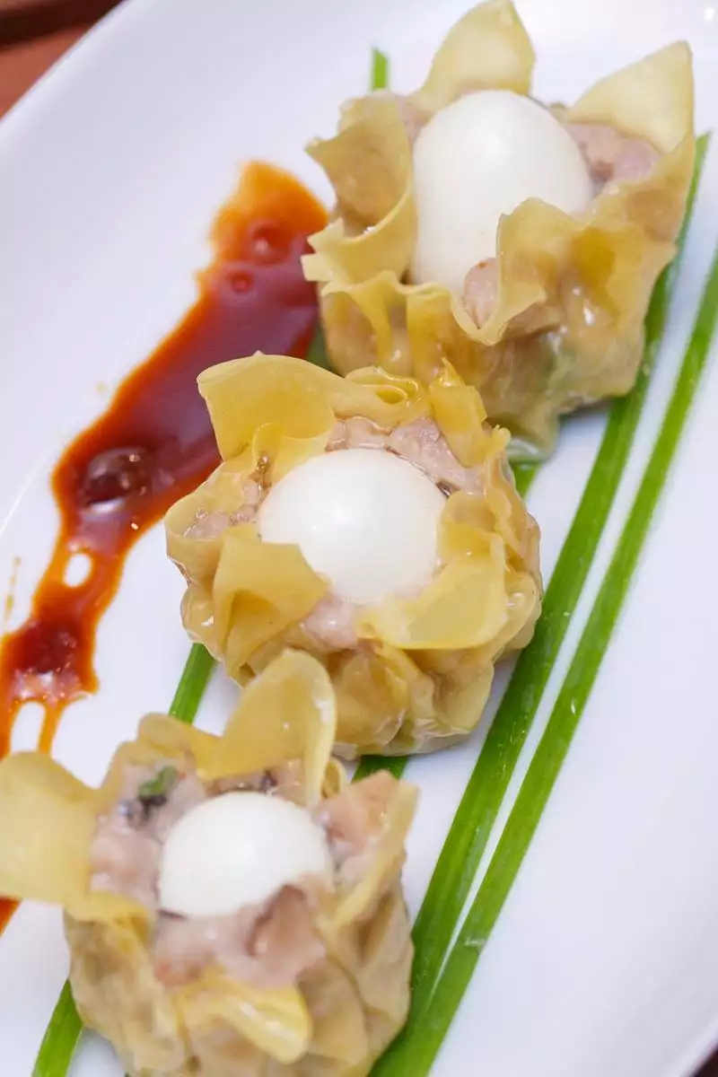 Wachtelei-Siu-Mai in Nahaufnahme