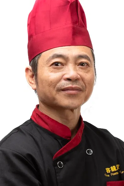Xijie Li – Küchenchef und Meister der südchinesischen Küche bei China Restaurant Yung
